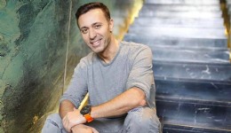 Mustafa Sandal'a İngiltere’den 'Global sanatçı' vizesi