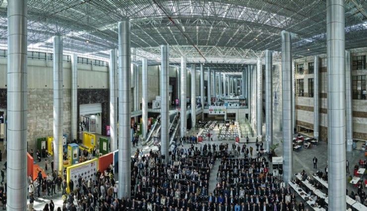 Dünya İzmir’de buluşuyor: Fuarlar kent ekonomisini canlandırıyor