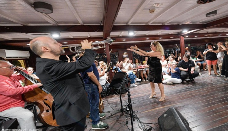 Bergama Vapuru’nda caz esintisi