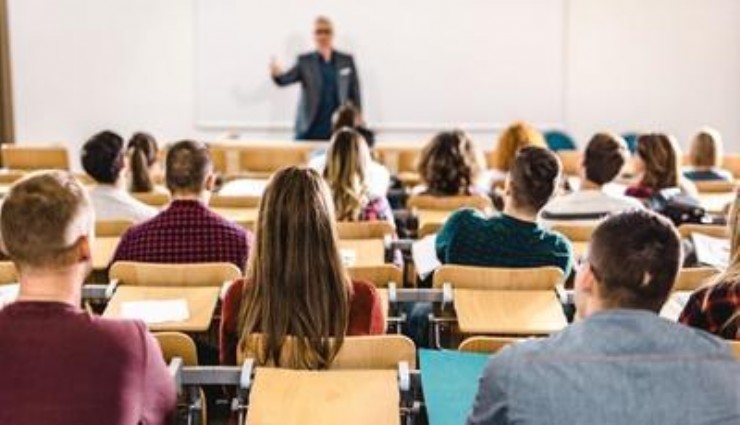 İzmir'deki devlet üniversitelerinde 4 bin 700 akademik kadro açığı