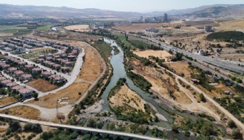 Türkiye'nin en uzun nehri olan Kızılırmak'a kuraklık vurdu