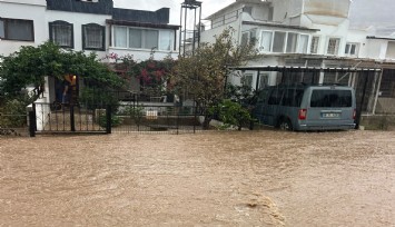 Bodrum’u sağanak vurdu: Ekipler seferber oldu
