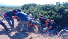 Manisa'da dereye devrilen traktörün sürücüsü hayatını kaybetti
