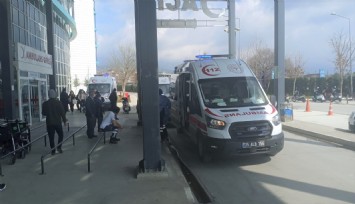 Köy meydanında bıçaklı düello