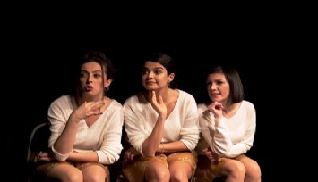 İzmir’de “Bi’Tık” Tiyatro