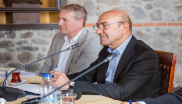 Soyer: Belediye binamız kent mirası olarak değerlendirilmezse yıkacağız