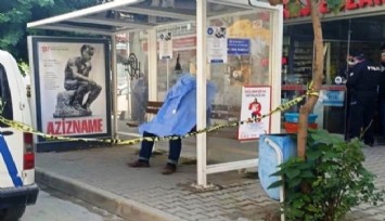 Yaşlı adam durakta minibüs beklerken hayatını kaybetti