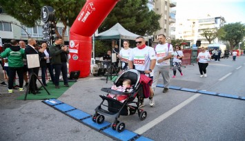 İzmirliler Ata’dan Ana’ya koştu!