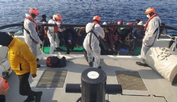 Yunanistan'ın ölüme ittiği 33 göçmen kurtarıldı