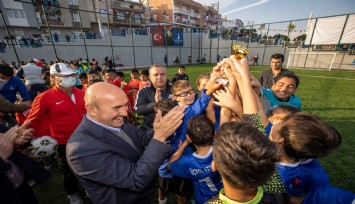 Başkan Soyer: Kanımızın son damlasına kadar emrinizdeyiz