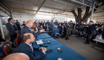 Başkan Soyer Bergama'da mağdur edilen esnafla buluştu: Sizi yalnız bırakmayacağım