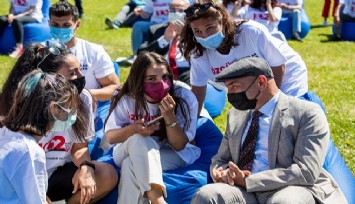 İzmir Büyükşehir Belediyesinin üniversite eğitim desteğine hak kazananlar belli oldu