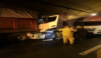Tünelde 6 araç birbirine girdi: 2 yaralı