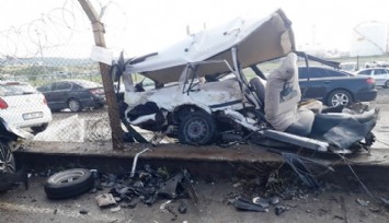 İzmir'de feci kaza: Otomobil ikiye bölündü, 4 kişi yaralandı