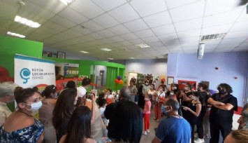 İzmir Büyükşehir Belediyesinden depremzedelere psikososyal destek