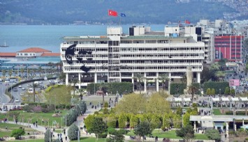 Başkan Soyer Konak’taki belediye binasının yıkılacağını açıkladı