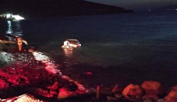 Otomobil denize yuvarlandı, yürekler ağza geldi