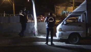 Freni boşalan kamyonetin çarptığı kaldırımdaki çocuklardan biri hayatına kaybetti, diğeri yaralandı