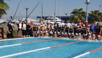 Marina İzmir’de iki ayda 5 bin çocuk yüzme öğrendi
