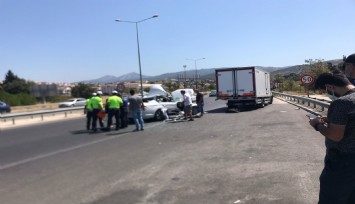 Güzelbahçe’de otoyol çıkışında feci kaza: 1 can kaybı 1 yaralı