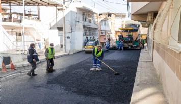 İzmir Büyükşehir Belediyesinin ‘Acil Çözüm’ ekipleri Bayraklı’da