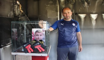 Her şeyin küle döndüğü yangında bir tek şehidin emanetleri ve Türk bayrağı yanmadı  