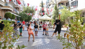 Karşıyaka Belediyesinin “sokak senin” etkinliği ödül getirdi
