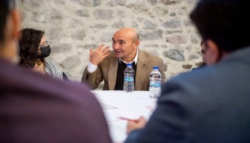 İzmir Büyükşehir Belediye Başkanı Soyer gençlere seslendi: “Umudumuz var çünkü siz varsınız”