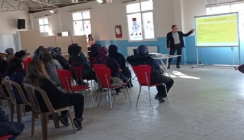 Konak Belediyesinden ailelere yönelik eğitim programı başlattı