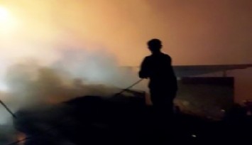 Ailesi düğündeyken evdeki yangında öldü  