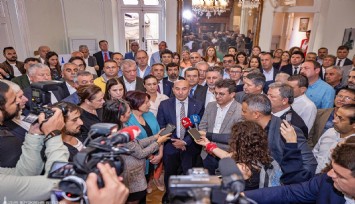 ​CHP’li Büyükşehir Meclis Grubu’ndan Başkan Soyer’e destek