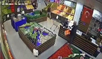 Sadaka kutusunu bile çaldılar