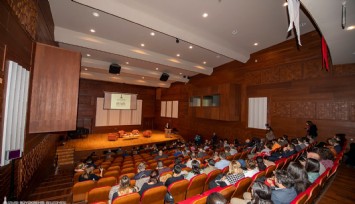 İzmir Akdeniz’deki diğer kentlere öncülük edecek