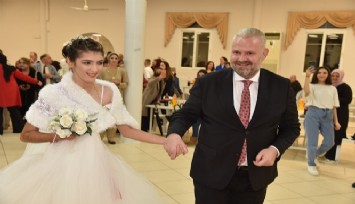 Menemen’de en özel düğün: Genç kızın hayali gerçek oldu