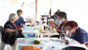 Bayraklı’da 2 bin kadın hem eğlendi hem meslek sahibi oldu