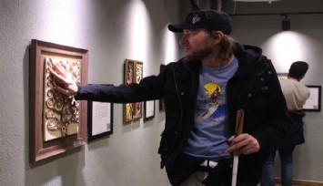 Sanatı dokunarak hissettiler