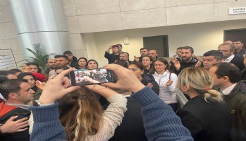 İşten çıkarılan işçiler Turizm ve Ticaret Fuarı’nda eylem yaptı