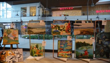 Bu tablolarda Bayraklılı kursiyerlerin emeği var