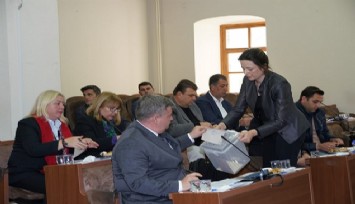 <strong><em>Yarımada Belediyeler Birliği Başkanlığına Oran seçildi</em></strong>