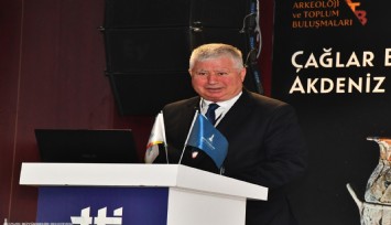 Akdeniz ve İzmir sempozyumu başladı