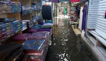 Kemeraltı Çarşısı yağmura teslim