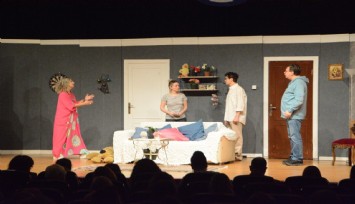 EgeArt kapsamında “Aşkın Muzip Oyunları” sahnelendi