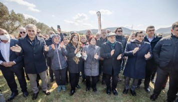 Başkan Soyer “Zeytinime Dokunma” açıklamasına katıldı: Korkmuyoruz, hayatı ve doğayı savunmaya devam edeceğiz