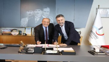 Bayraklı'da 40 depremzede öğrenciye eğitim bursu