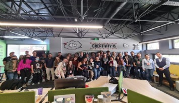 Karşıyaka 7 ülkeden 37 genci ağırladı