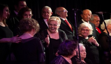 Karşıyakalılar sanatla yaş alıyor