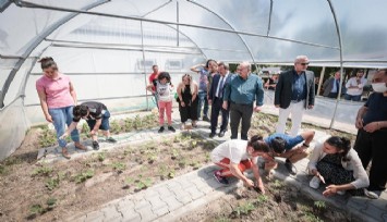 Konak’ın özel çocuklarına bahçe terapisi