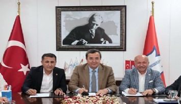 Konak’ta imzalar emekten yana atıldı