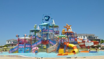 İzmir’in en büyük su parkı açılıyor