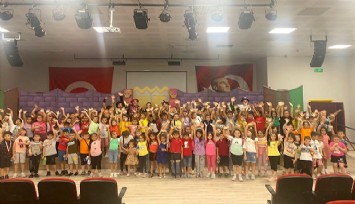 Kınık Belediyesinden çocuklara “tiyatro” sürprizi